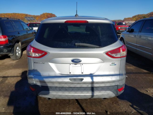 1FMCU9GX1GUA42913 Ford ESCAPE SE