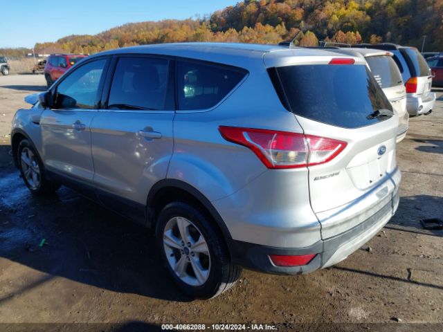 1FMCU9GX1GUA42913 Ford ESCAPE SE