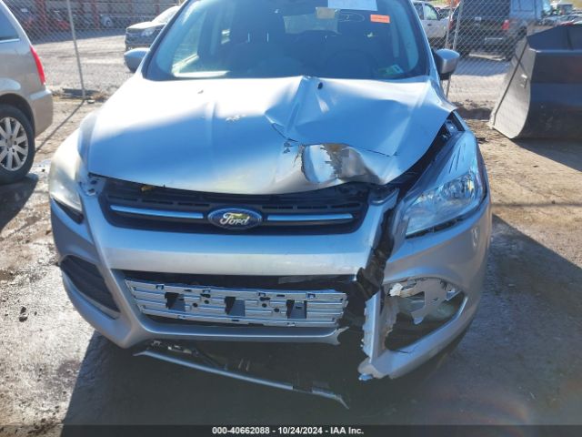 1FMCU9GX1GUA42913 Ford ESCAPE SE