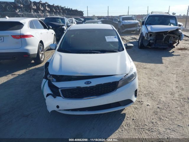 3KPFL4A79JE215180 KIA FORTE S
