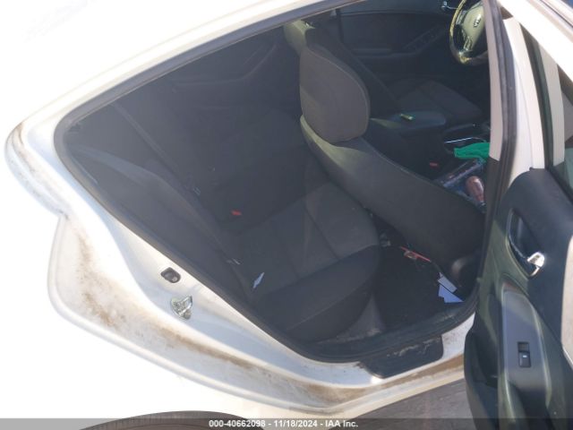 3KPFL4A79JE215180 KIA FORTE S