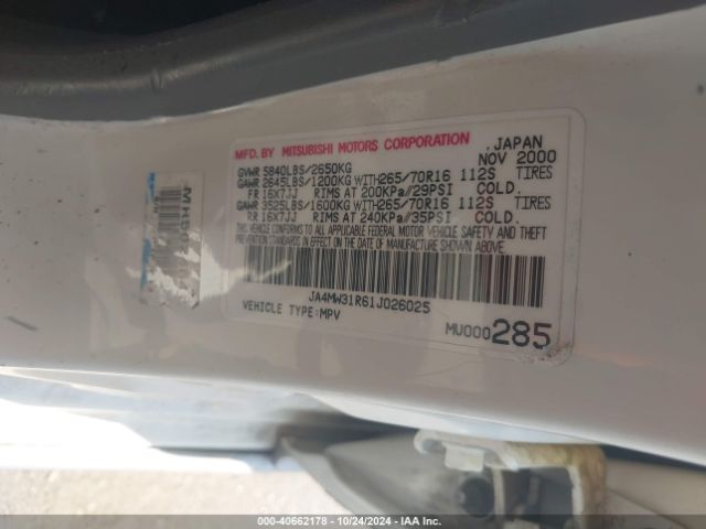 2001 MITSUBISHI MONTERO JA4MW31R61J026025 Photo 8