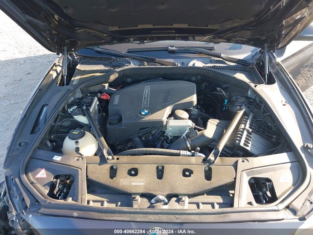 BMW 528i Xdrive 2015 WBA5A7C53FD623548 Image 10