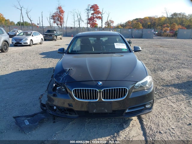 BMW 528i Xdrive 2015 WBA5A7C53FD623548 Image 12