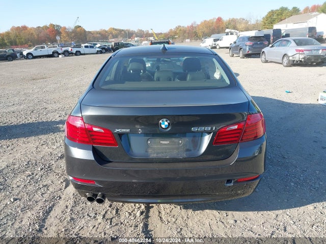BMW 528i Xdrive 2015 WBA5A7C53FD623548 Image 16