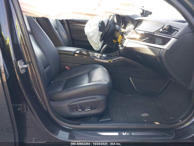 BMW 528i Xdrive 2015 WBA5A7C53FD623548 Image 5