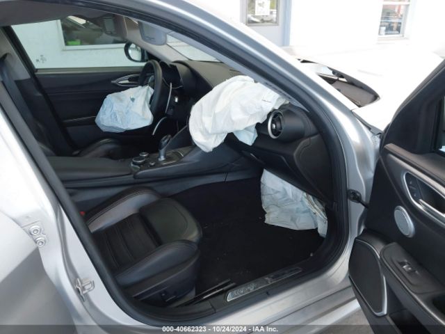 ZARFAECN8H7555086 Alfa Romeo Giulia Ti Rwd