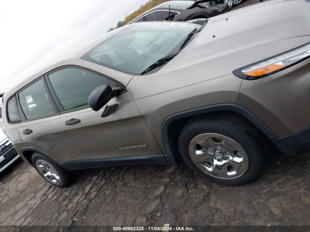 1C4PJLAB4HW596042 Jeep Cherokee Sport Fwd
