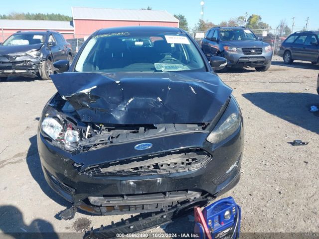 1FADP3N21GL317812 Ford Focus Titanium