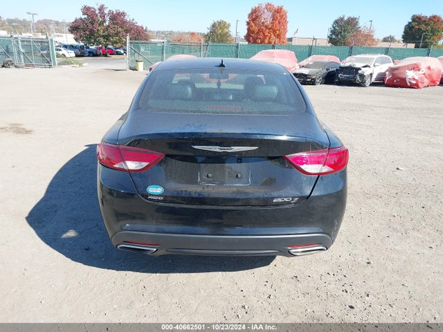 Chrysler 200 S 2015 1C3CCCDG5FN736445 Image 17
