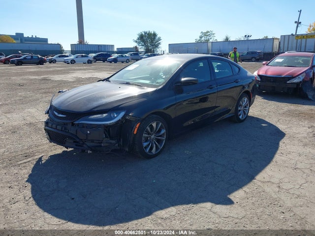 1C3CCCDG5FN736445 Chrysler 200 S