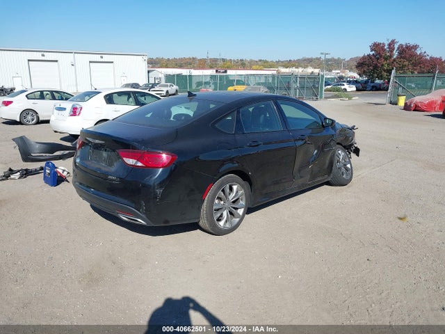 1C3CCCDG5FN736445 Chrysler 200 S