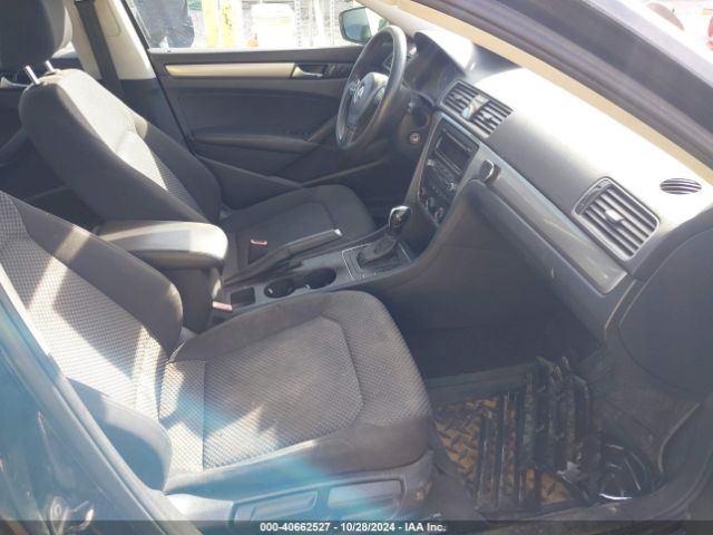 1VWAT7A35EC088981 Volkswagen Passat 1.8t S