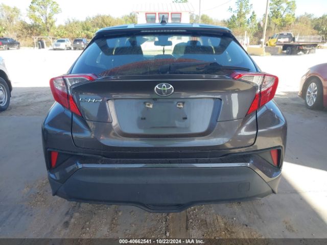JTNKHMBX7K1034853 Toyota C-HR LE