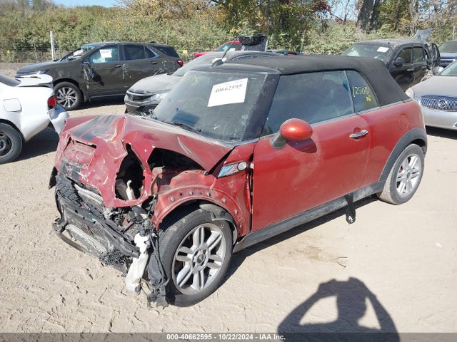 2013 MINI CONVERTIBLE WMWZP3C57DT297247 Photo 1
