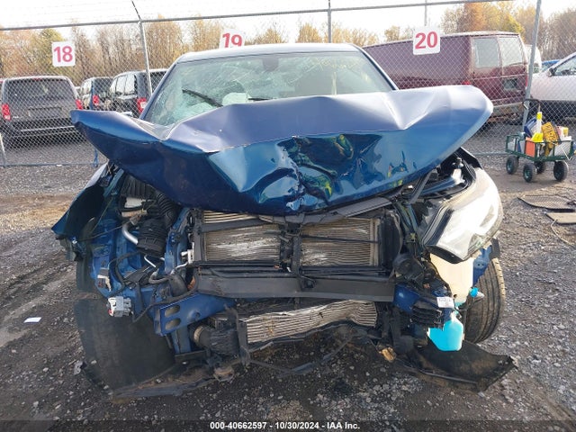 2GNAXKEV9K6207780 Chevrolet EQUINOX LT