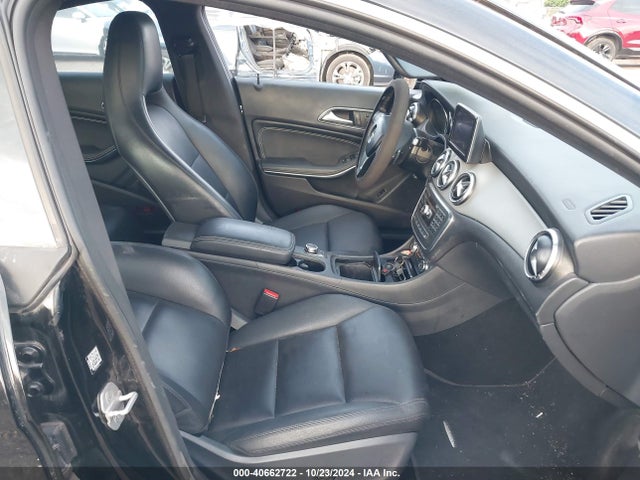 Mercedes-Benz CLA 250 2014 WDDSJ4EB3EN083558 Image 5