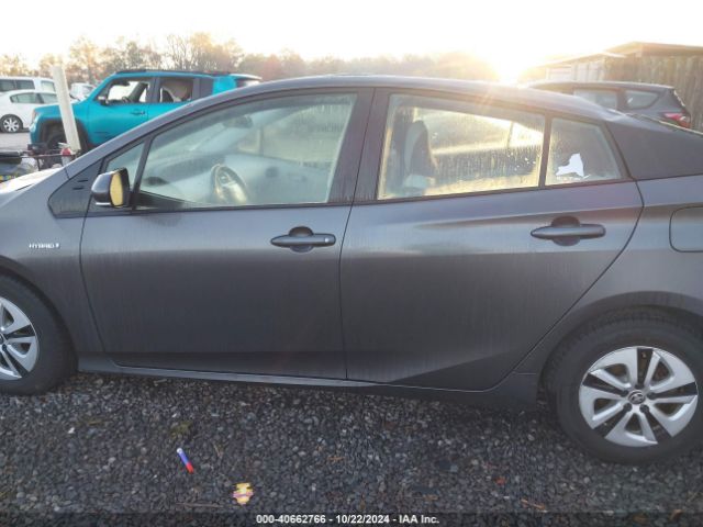 JTDKARFU7H3539178 Toyota Prius Three