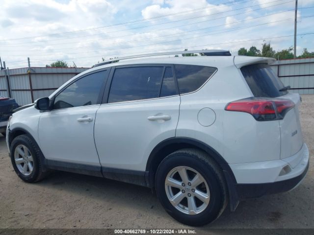 JTMWFREV1JJ733588 Toyota Rav4 Xle