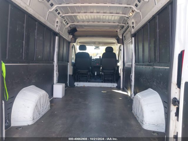 3C6TRVDG0JE101952 RAM Promaster 2500 High Roof 159 Wb