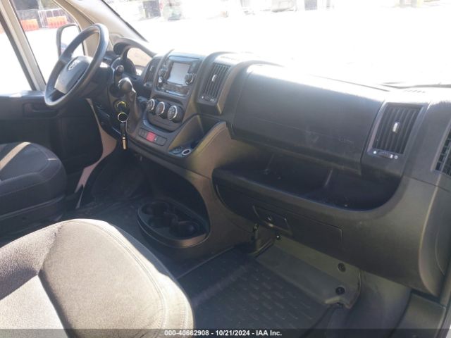 3C6TRVDG0JE101952 RAM Promaster 2500 High Roof 159 Wb