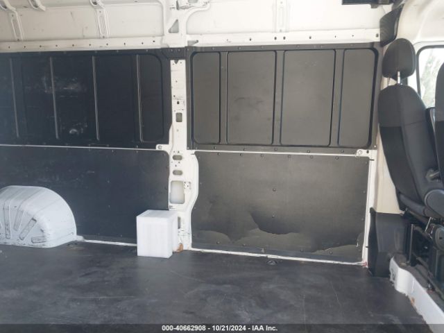 3C6TRVDG0JE101952 RAM Promaster 2500 High Roof 159 Wb
