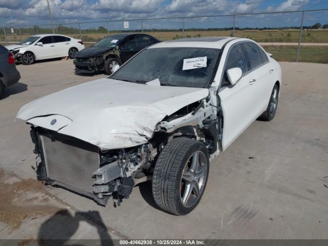WDDZF4JB2HA056711 Mercedes-Benz E 300