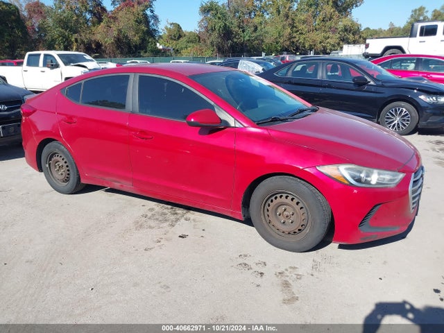 2017 5NPD74LF5HH147370 main image