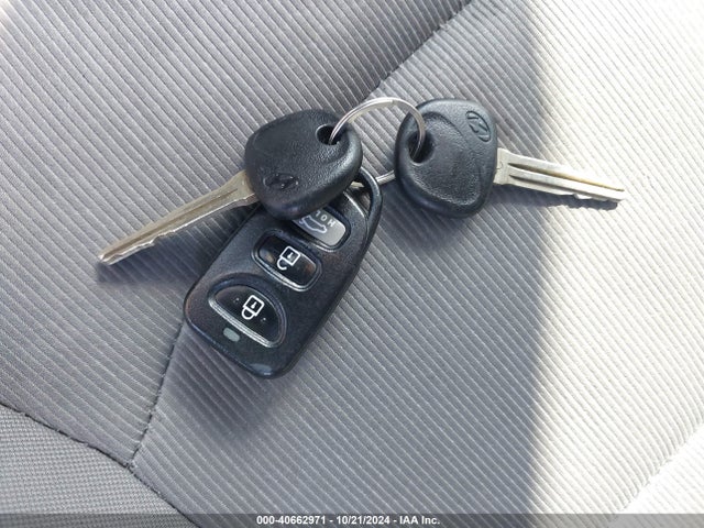 Hyundai ELANTRA SE 2017 5NPD74LF5HH147370 Image 11