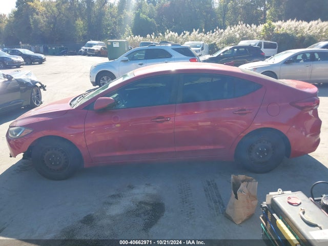 Hyundai ELANTRA SE 2017 5NPD74LF5HH147370 Image 14