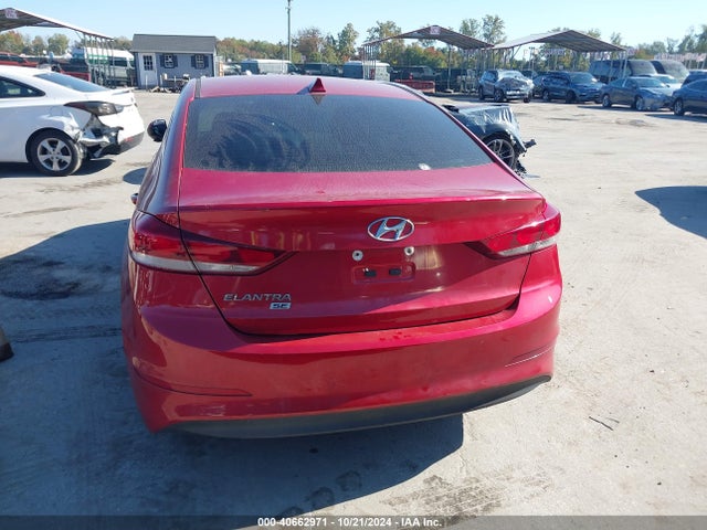 Hyundai ELANTRA SE 2017 5NPD74LF5HH147370 Image 16