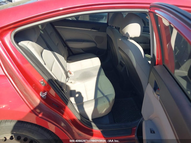 Hyundai ELANTRA SE 2017 5NPD74LF5HH147370 Image 8