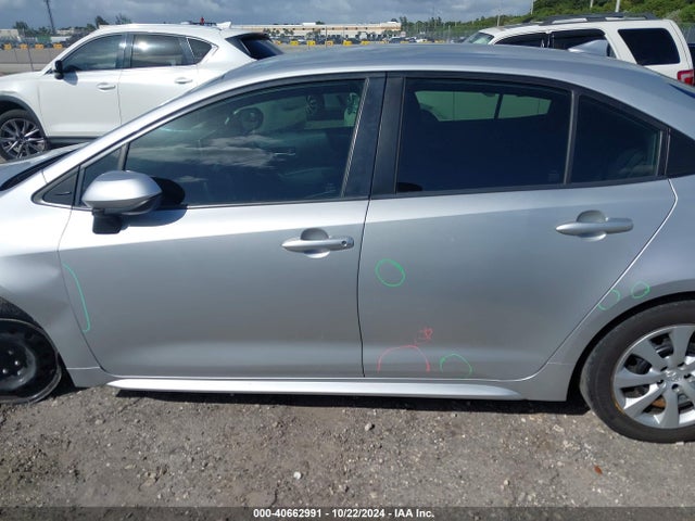 Toyota COROLLA LE 2021 JTDEPMAE8MJ118428 Image 14