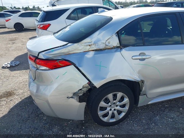 Toyota COROLLA LE 2021 JTDEPMAE8MJ118428 Image 6