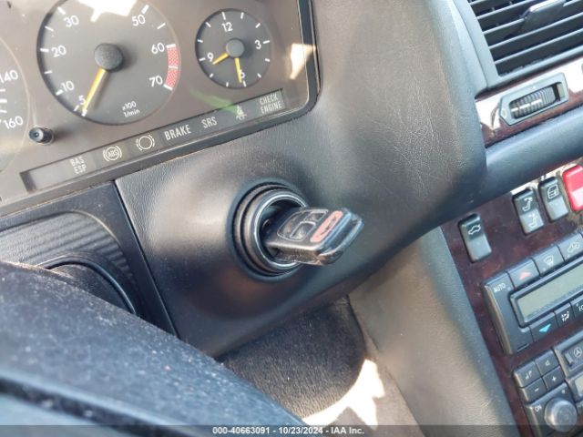 1999 MERCEDES-BENZ CL 500 WDBGA70G2XA431170 Photo 10
