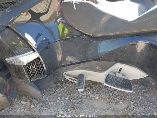 2010 CAN-AM SPYDER ROADSTER 2BXJBWC10AV000780 Photo 8
