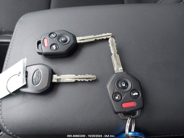 4S3BWAC61P3015760 Subaru Legacy Premium