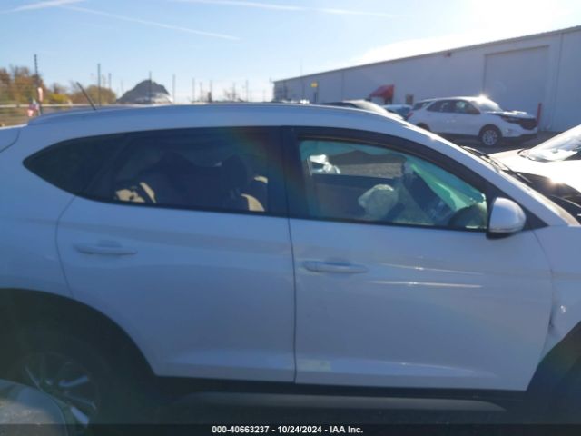 KM8J33A26HU303393 Hyundai Tucson Eco