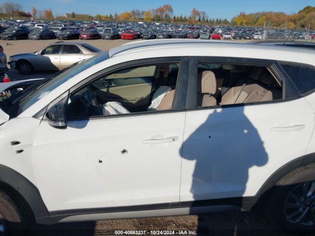 KM8J33A26HU303393 Hyundai Tucson Eco