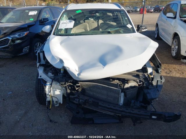 KM8J33A26HU303393 Hyundai Tucson Eco