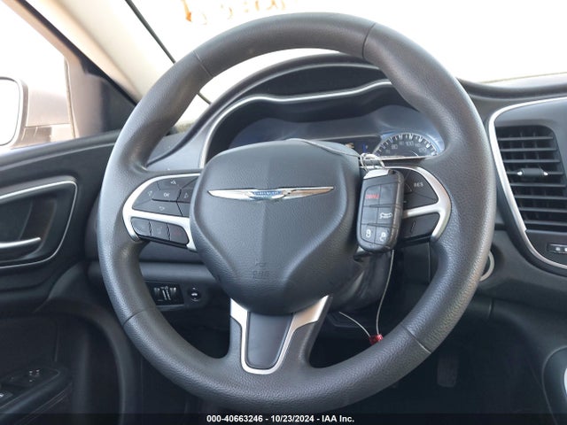 Chrysler 200 Limited 2015 1C3CCCAB1FN584401 Image 11