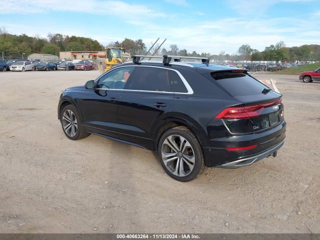 WA1CVAF13KD034301 Audi Q8 55 Premium