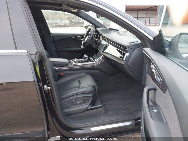 WA1CVAF13KD034301 Audi Q8 55 Premium