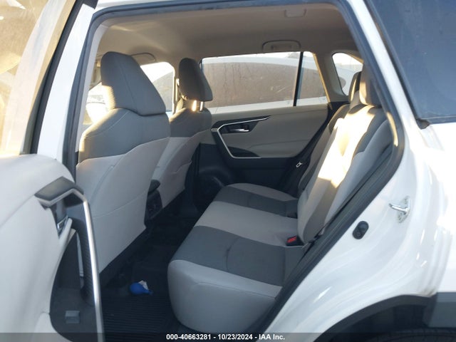 2T3W1RFV3NC176348 Toyota Rav4 Xle