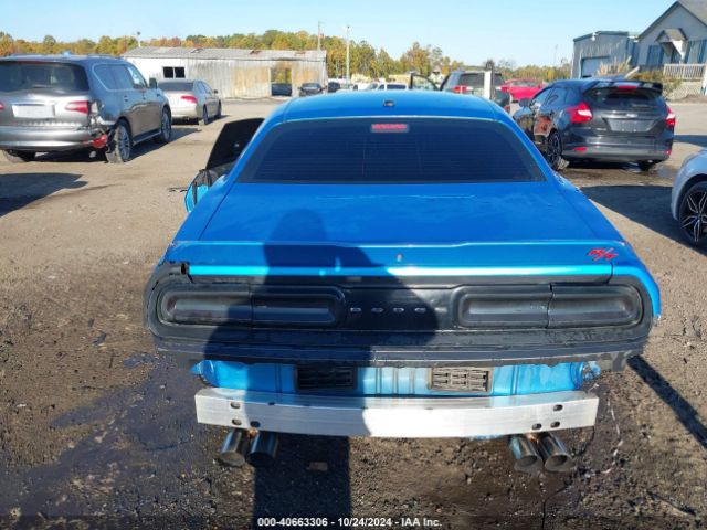2C3CDZAT0FH811384 Dodge Challenger R/t