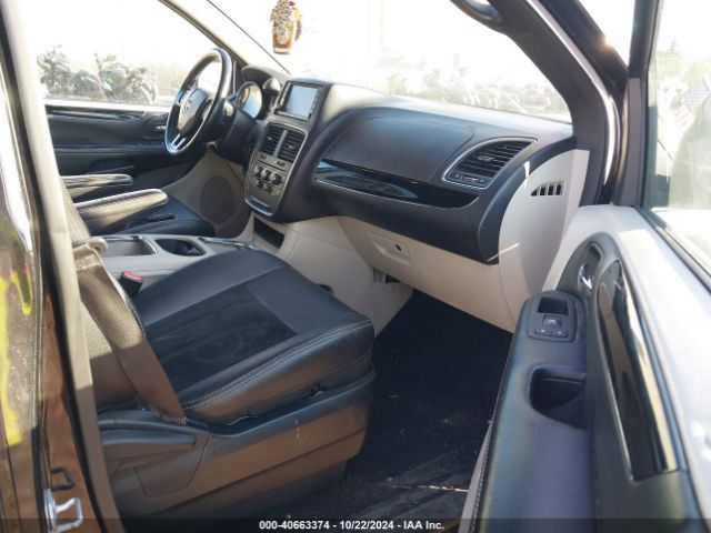 2C4RDGCG5JR283371 Dodge Grand Caravan Sxt