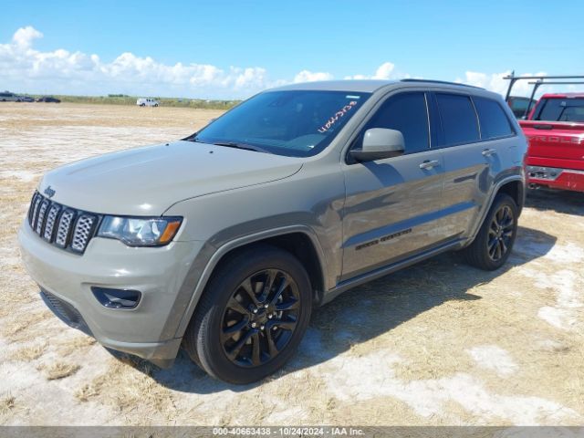 1C4RJEAG1MC597967 Jeep Grand Cherokee Laredo X 4x2
