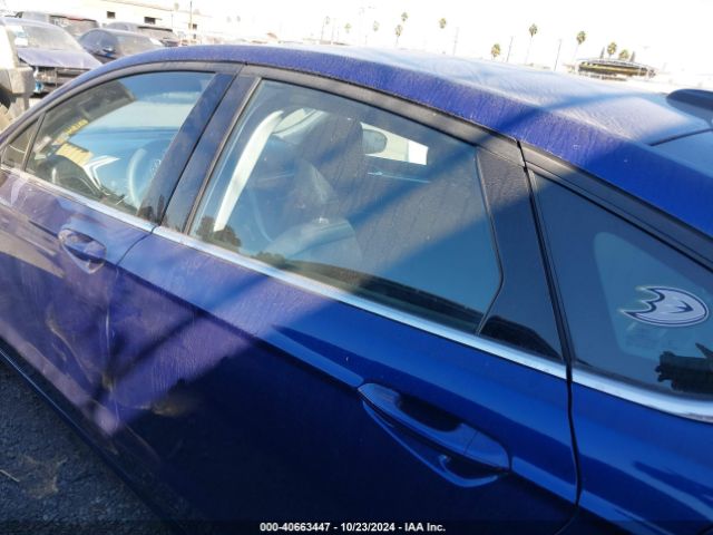 3FA6P0H70FR195510 Ford FUSION SE