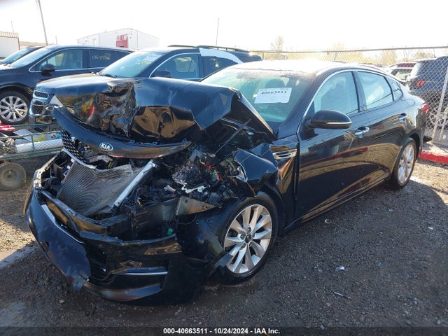 KIA OPTIMA EX 2017 5XXGU4L30HG151740 Image 2