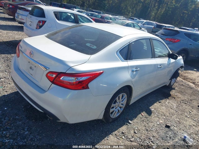 Nissan Altima 2.5 S 2016 1N4AL3APXGC125045 Image 4